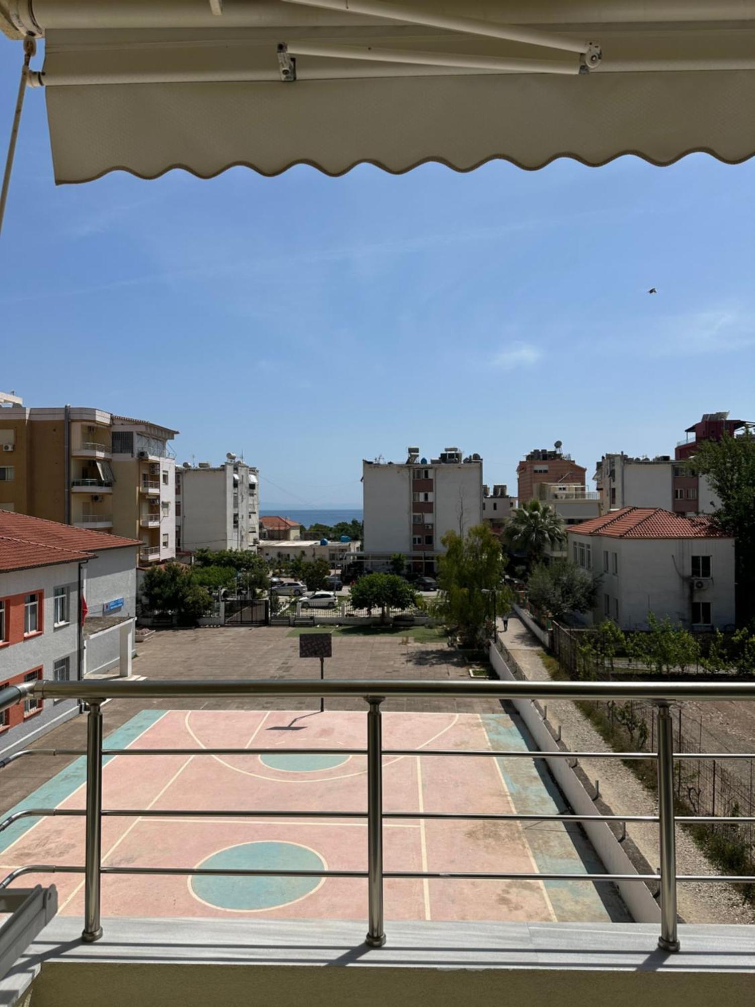 Apartments Piazza Himare Buitenkant foto